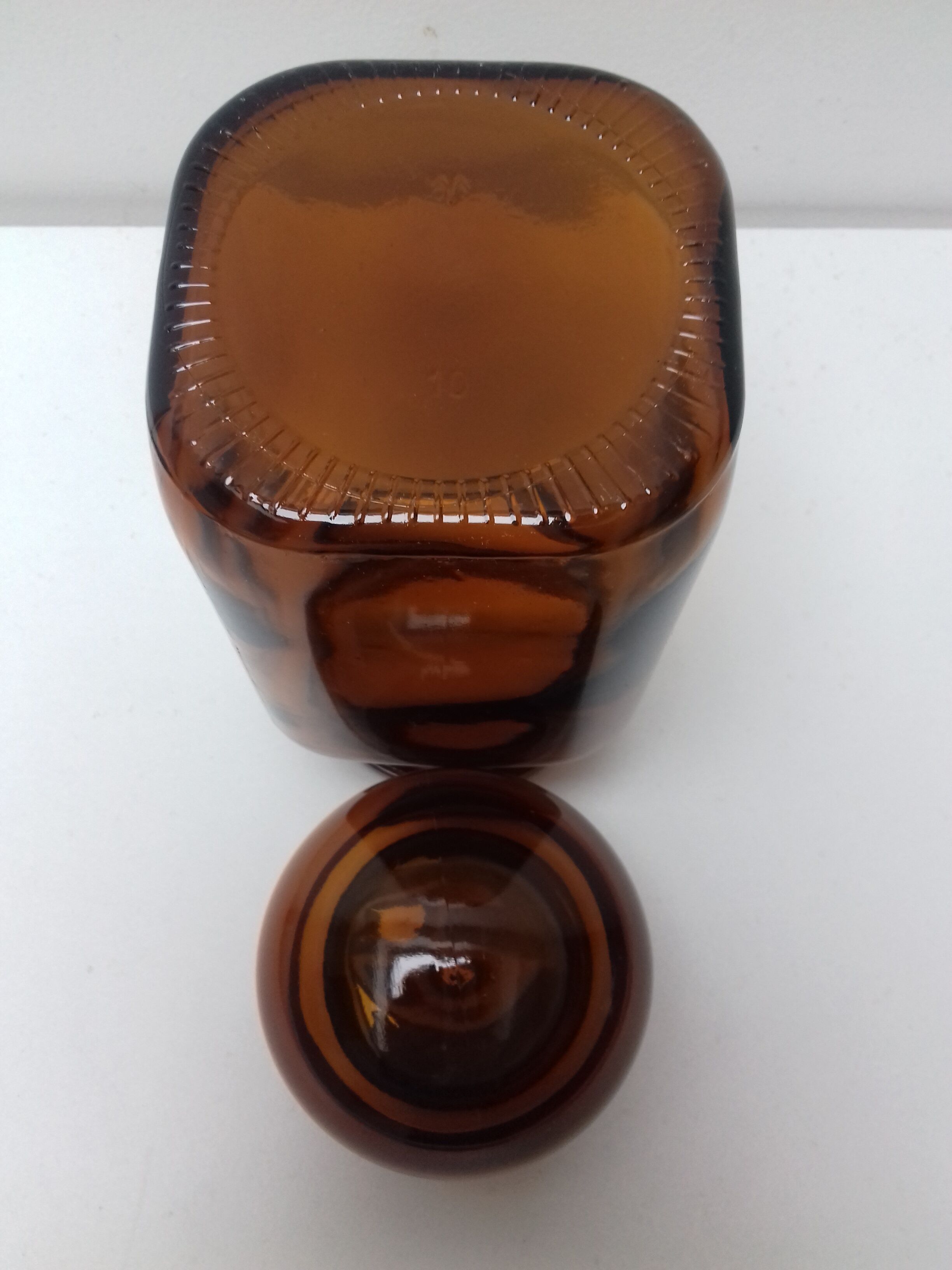 Pot apothicaire en verre marron vintage