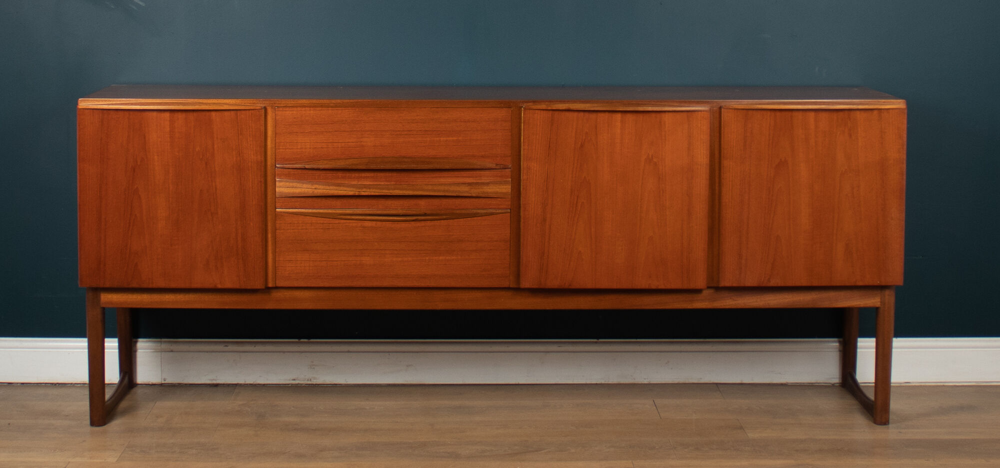 Retro teak 1960s long mcintosh of kirkcaldy sideboard by tom robertson