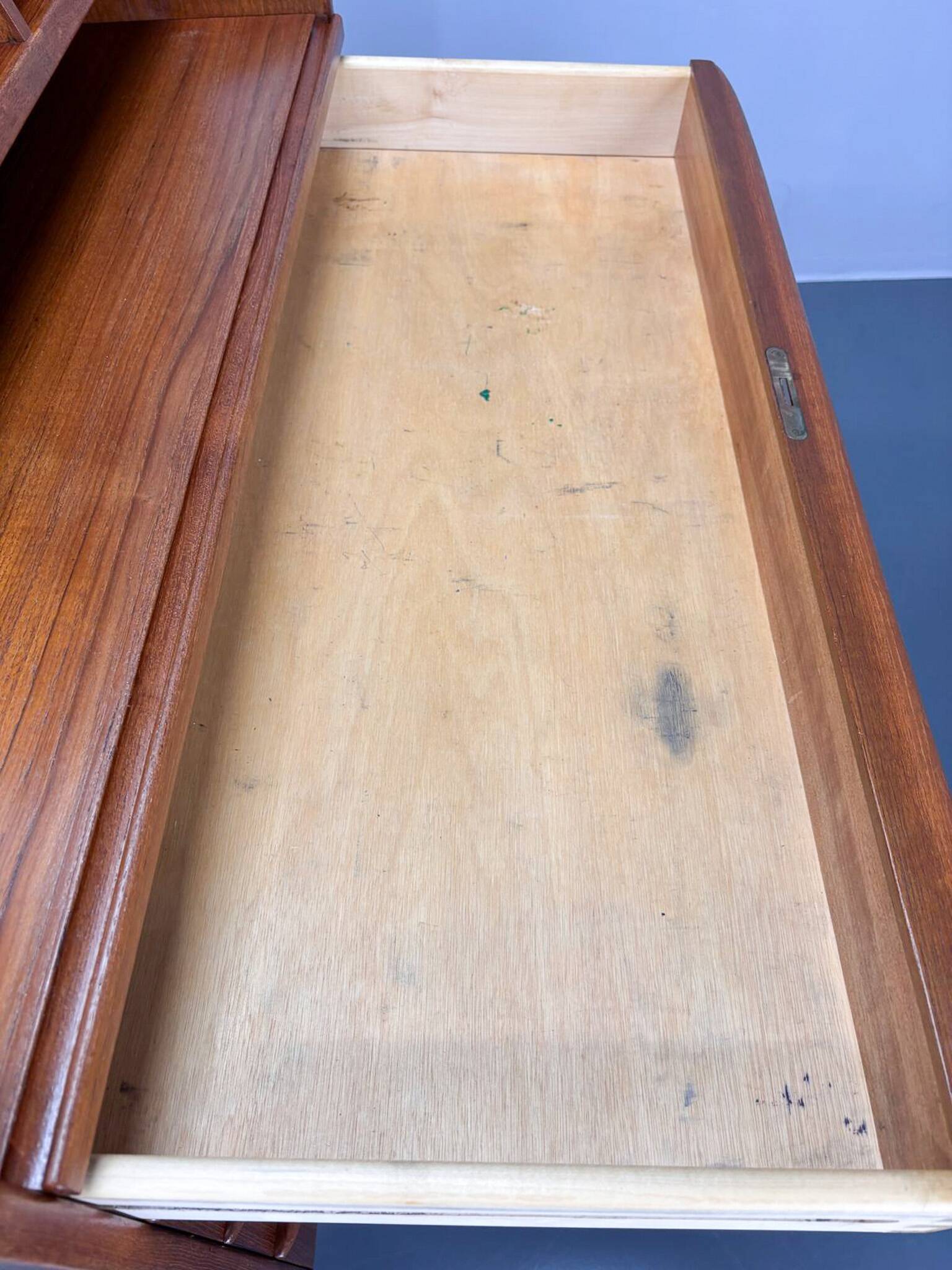 Commode à écrire en teck danois des années 1960