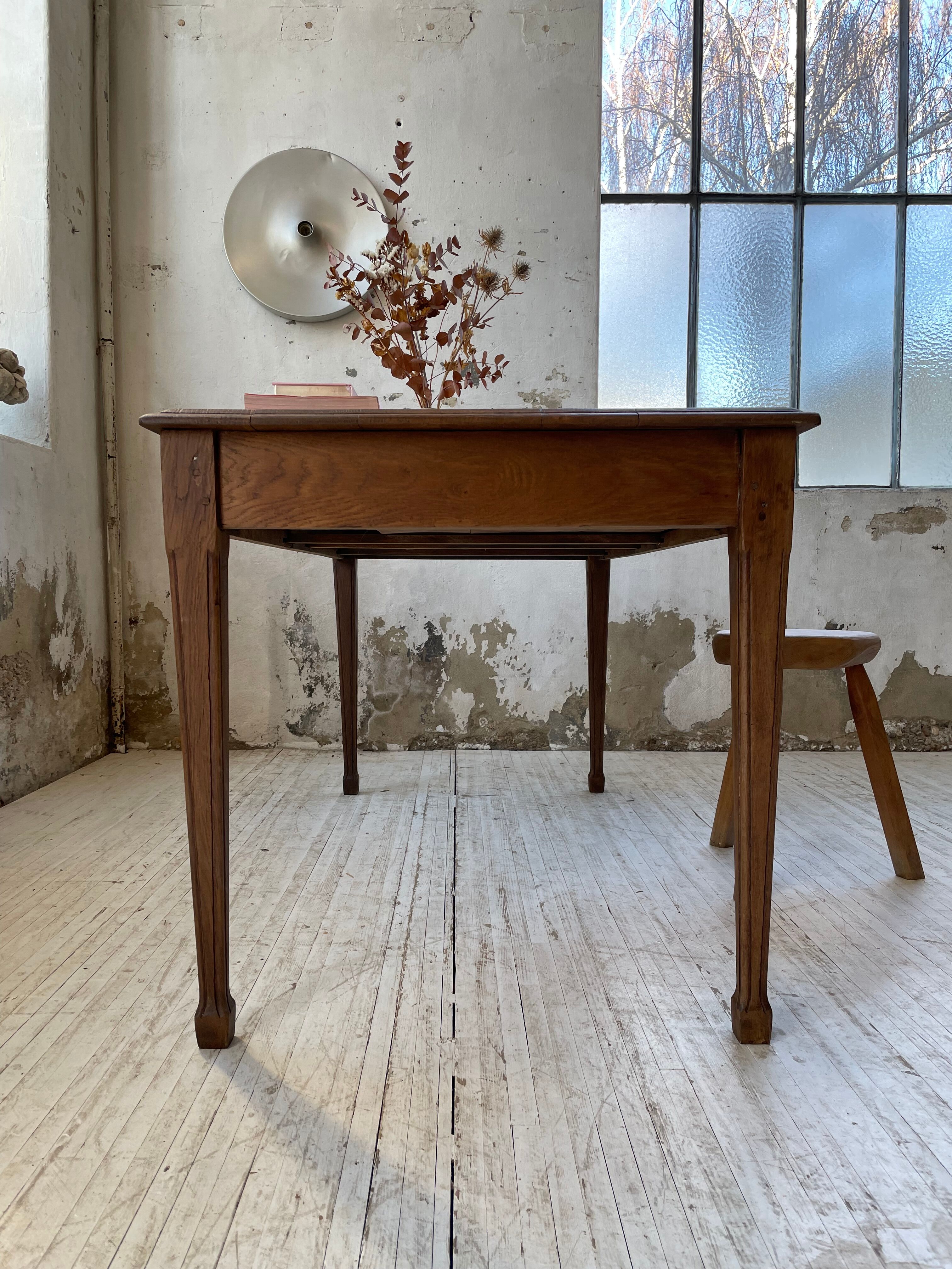 Oak desk 1900