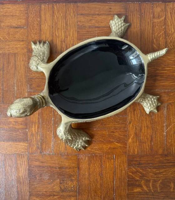 Golden turtle pocket tray
