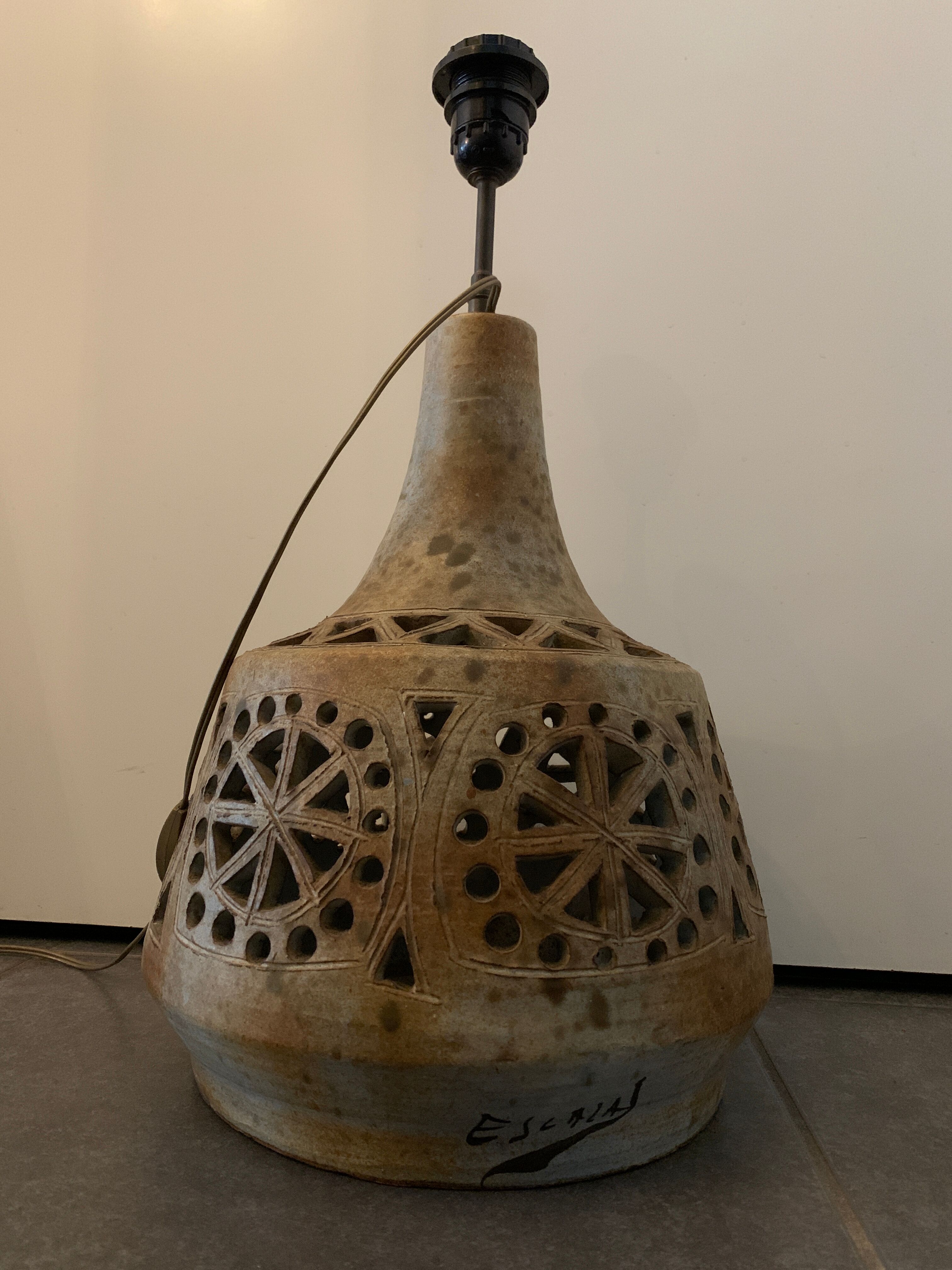 Openwork stoneware lamp foot signed Agnès Escalas, 1970