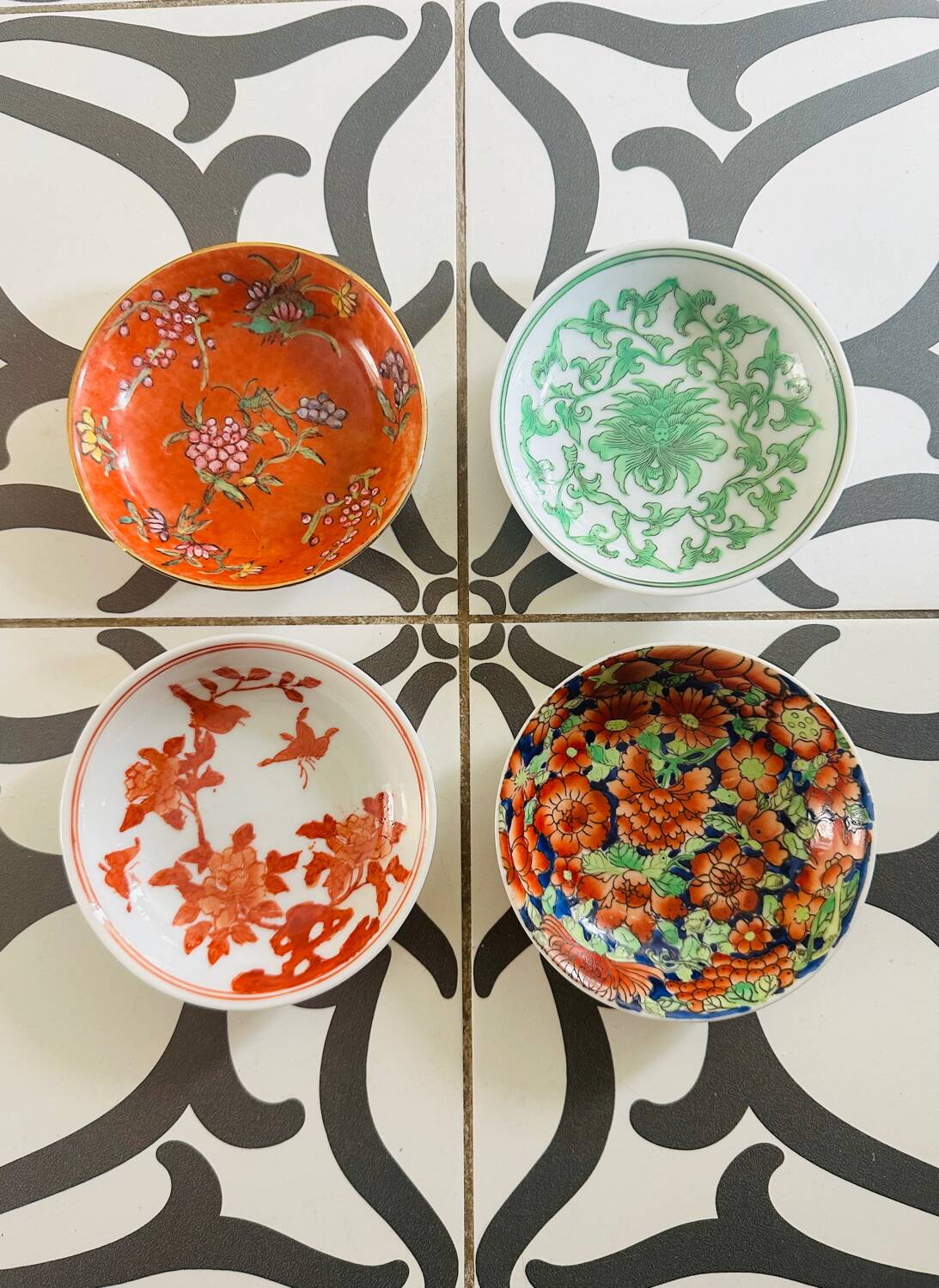 Set of 4 old Yang Cheng cups