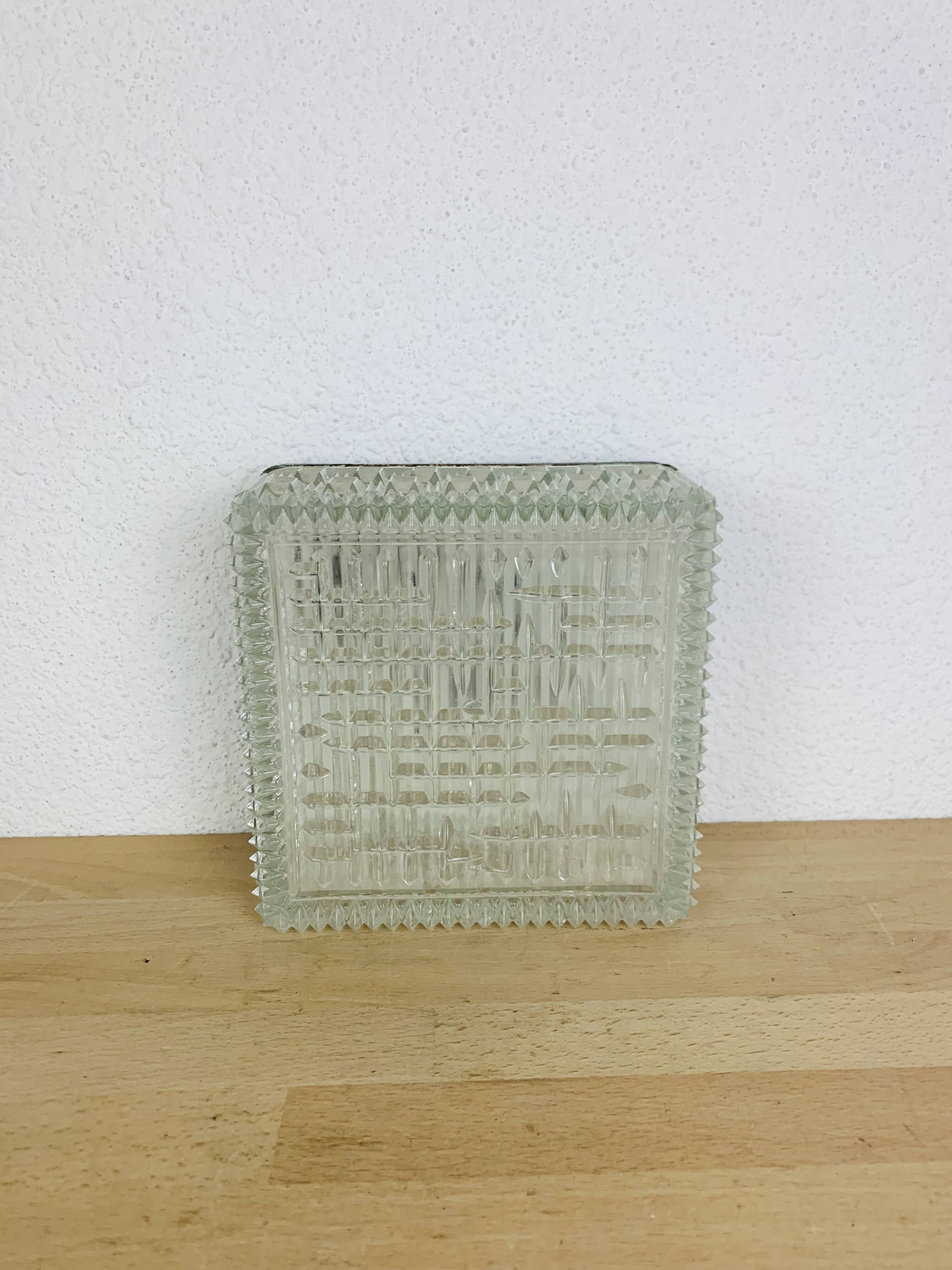 3 square wall lights in chiseled molded glass from the 50s, Holophane