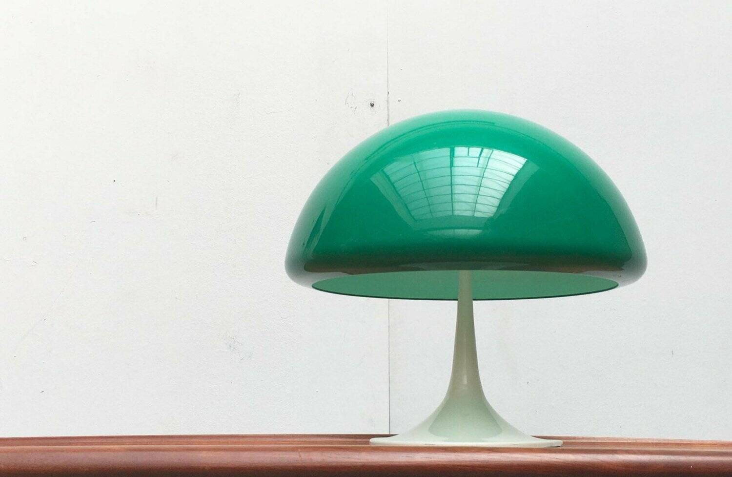 Mid-century green Italian table lamp Toledo by Luigi Massoni for Guzzini, 1960s.