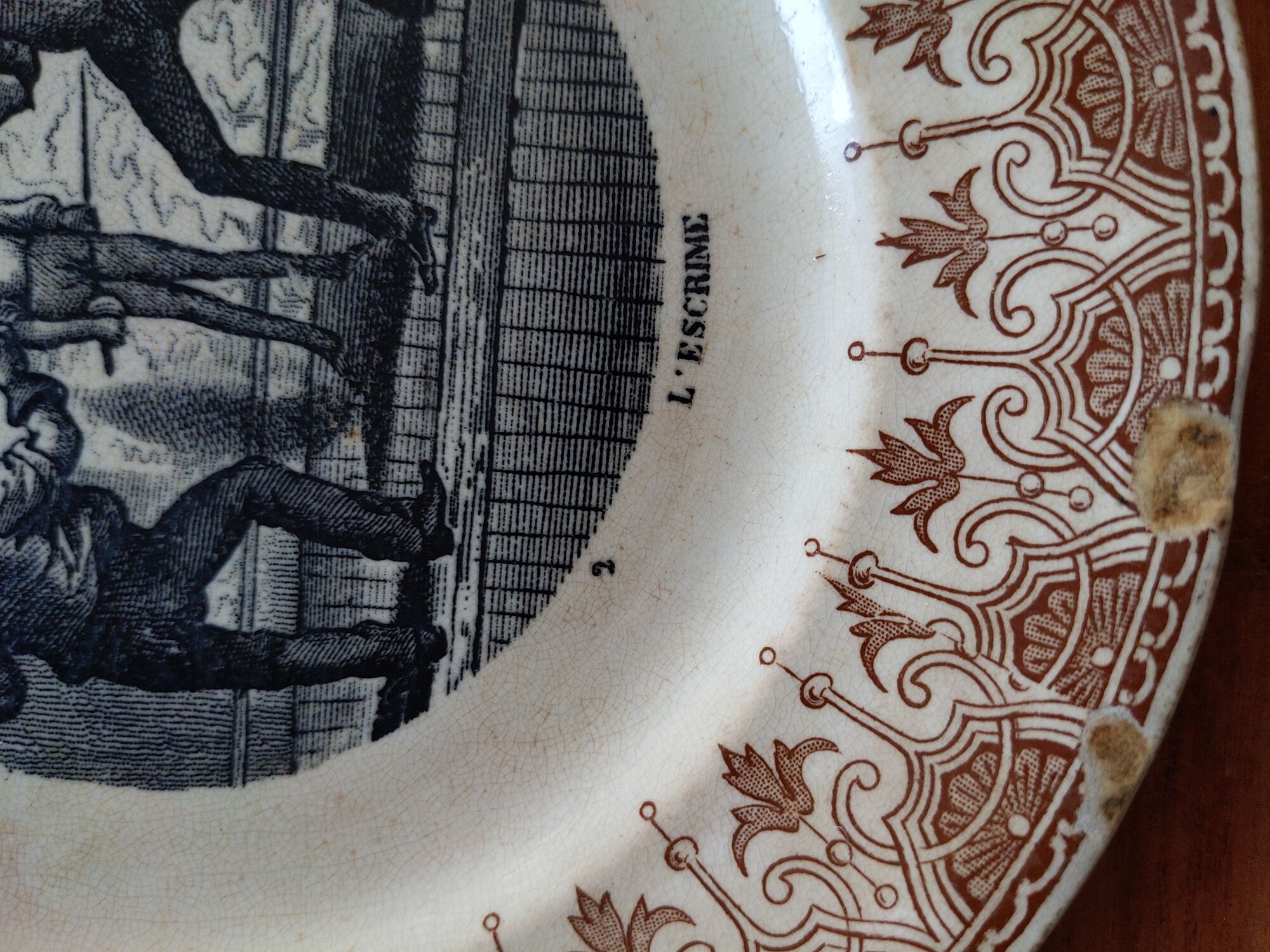 Old plate Sarreguemines porcelain iron earth fencing heart