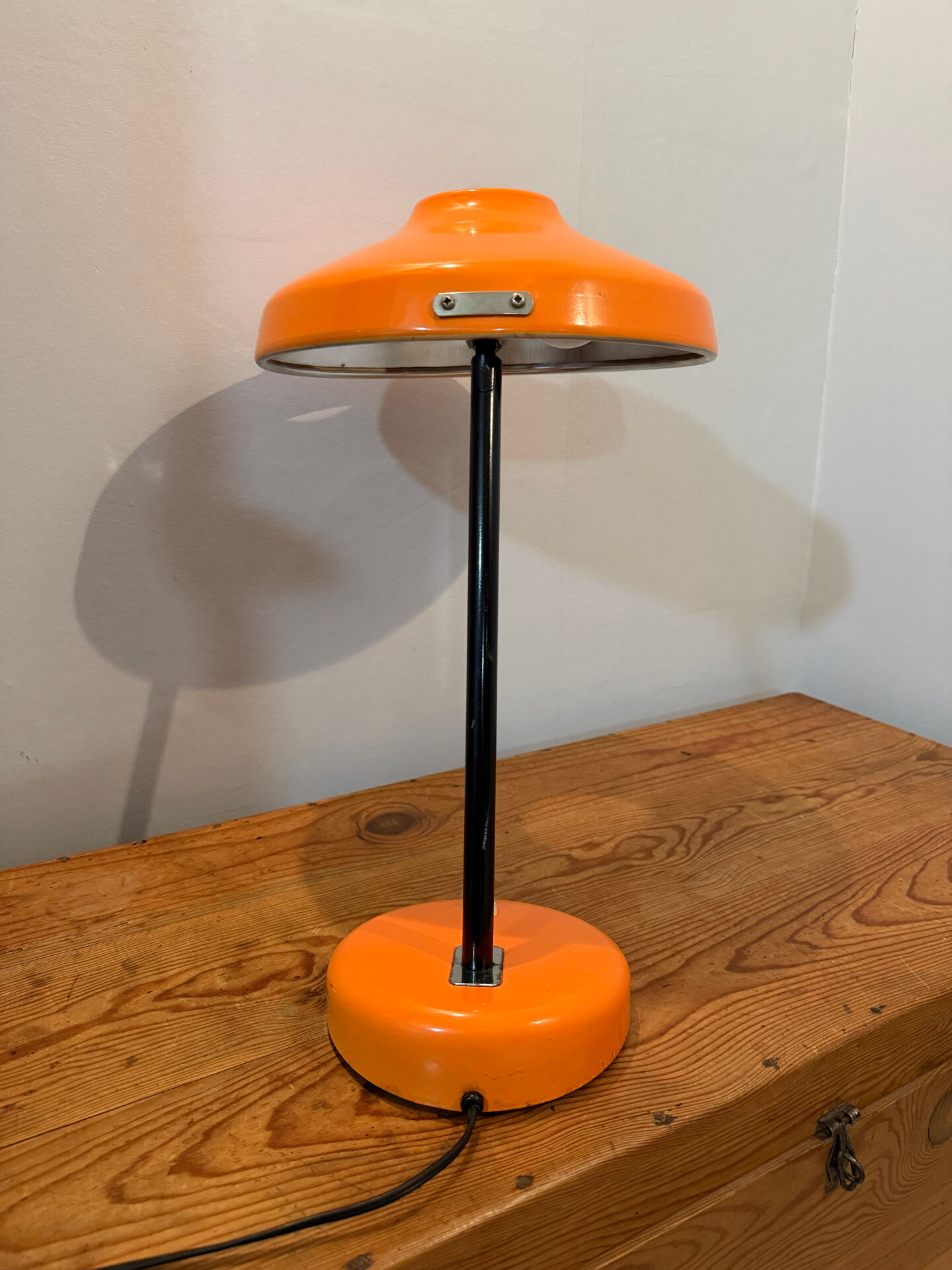 Lampe à poser Mid-Century design Space age forme soucoupe