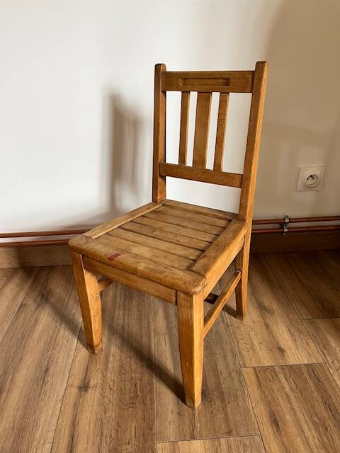 Chaise enfant bois