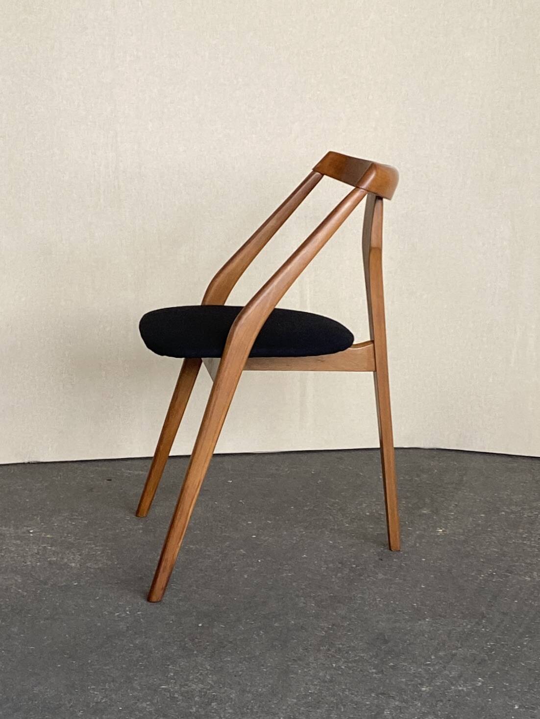Tripod chair, vintage, 1960