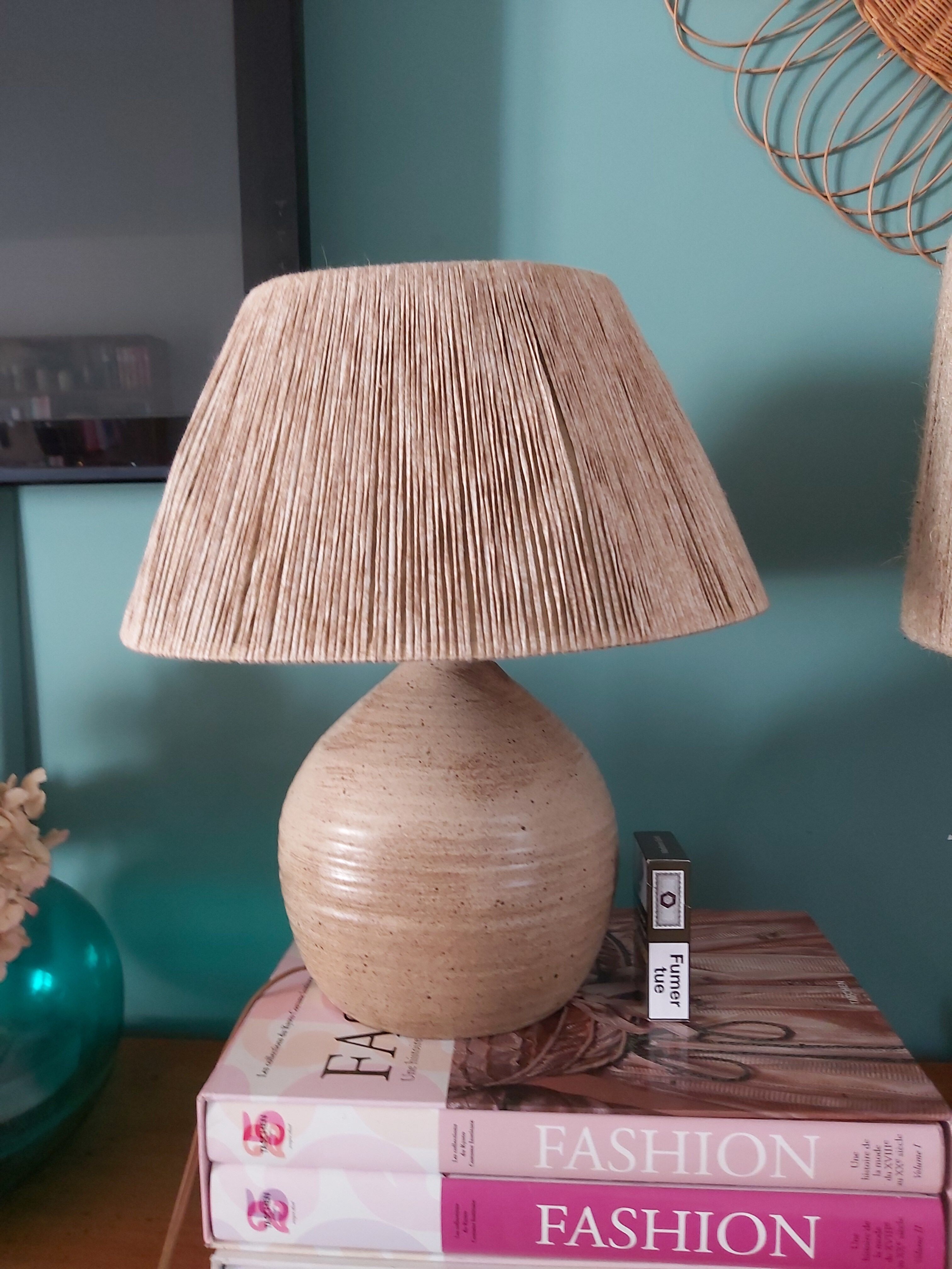 Lampe en grès vintage signée