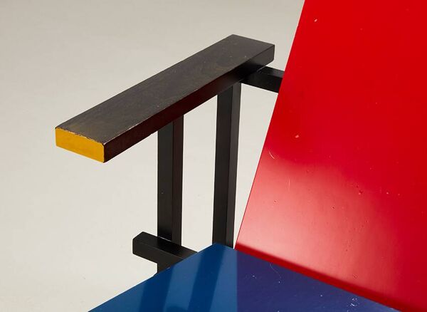 Chaise rouge et bleue Gerrit Rietveld pour Cassina 1918/1970