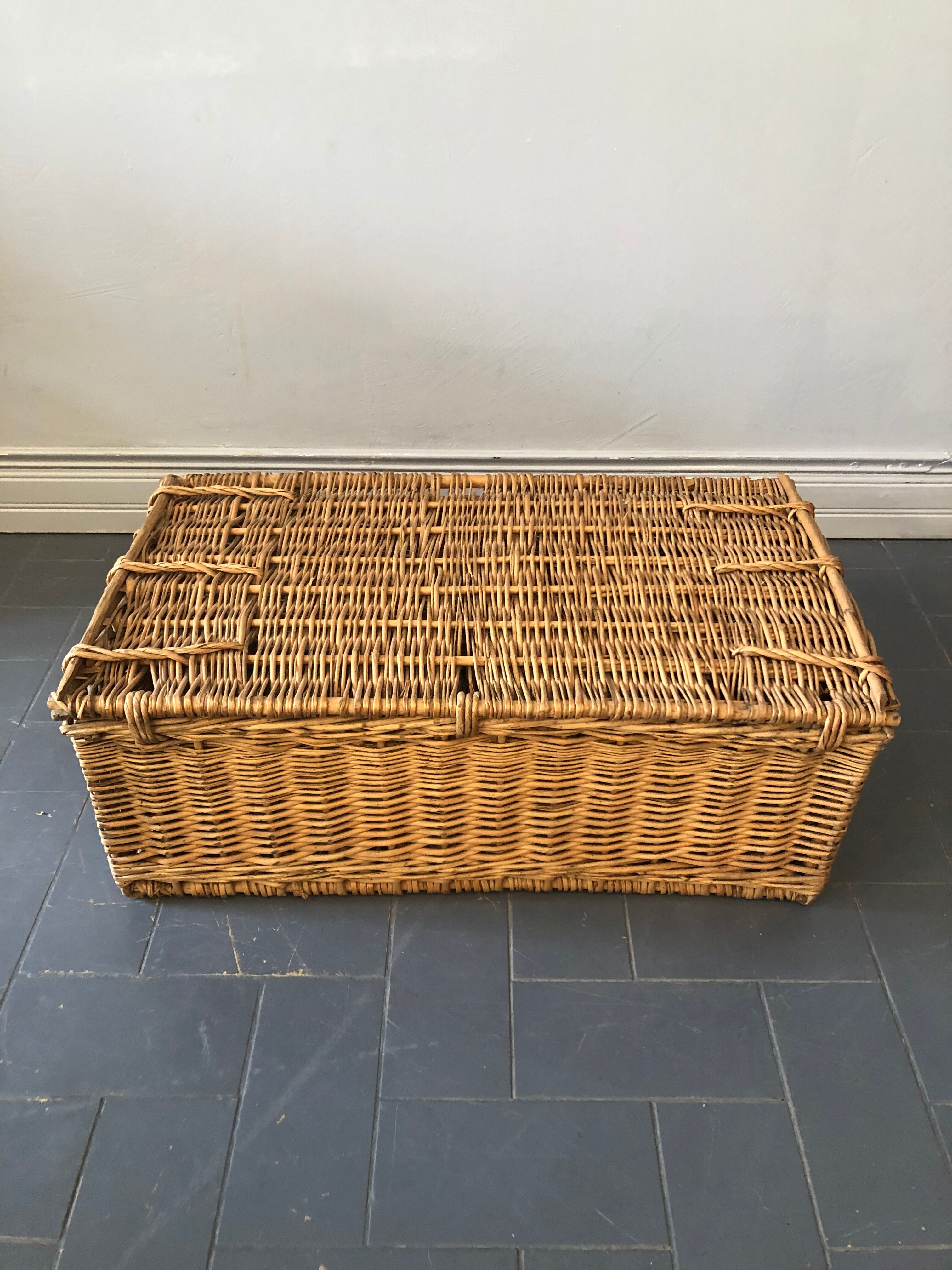 Rattan chest