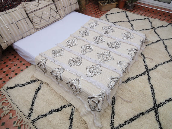 Beige Handira 190 x 118 cm