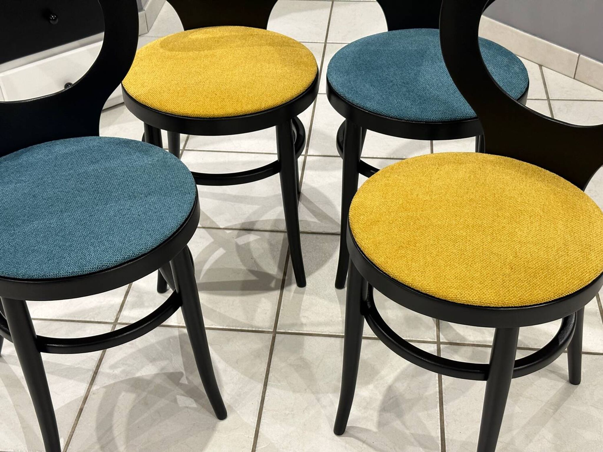 Set of 4 Baumann Bistro chairs, Mouette model, vintage 1970