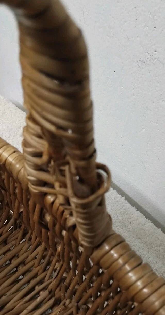 Small vintage rectangular wicker basket