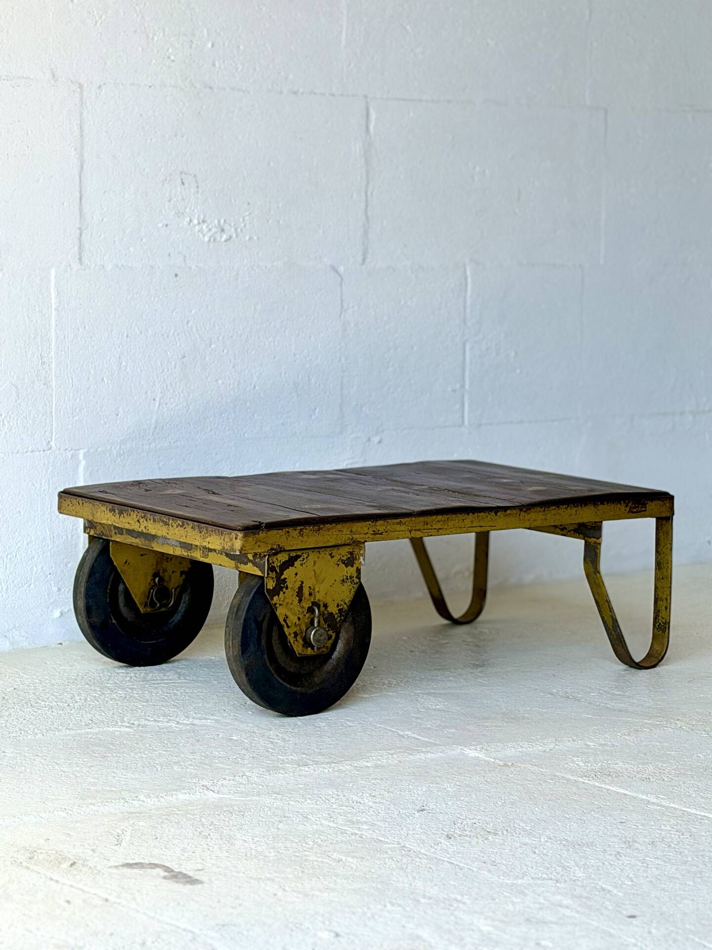 Table basse en chariot d'usine industriel vintage, 1970