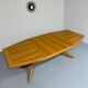 Ancienne table en bois massif octogonal a rallonge design Girsberger