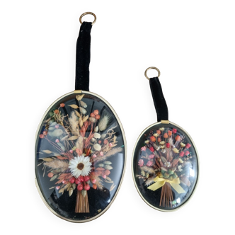 Dried flower medallion frame