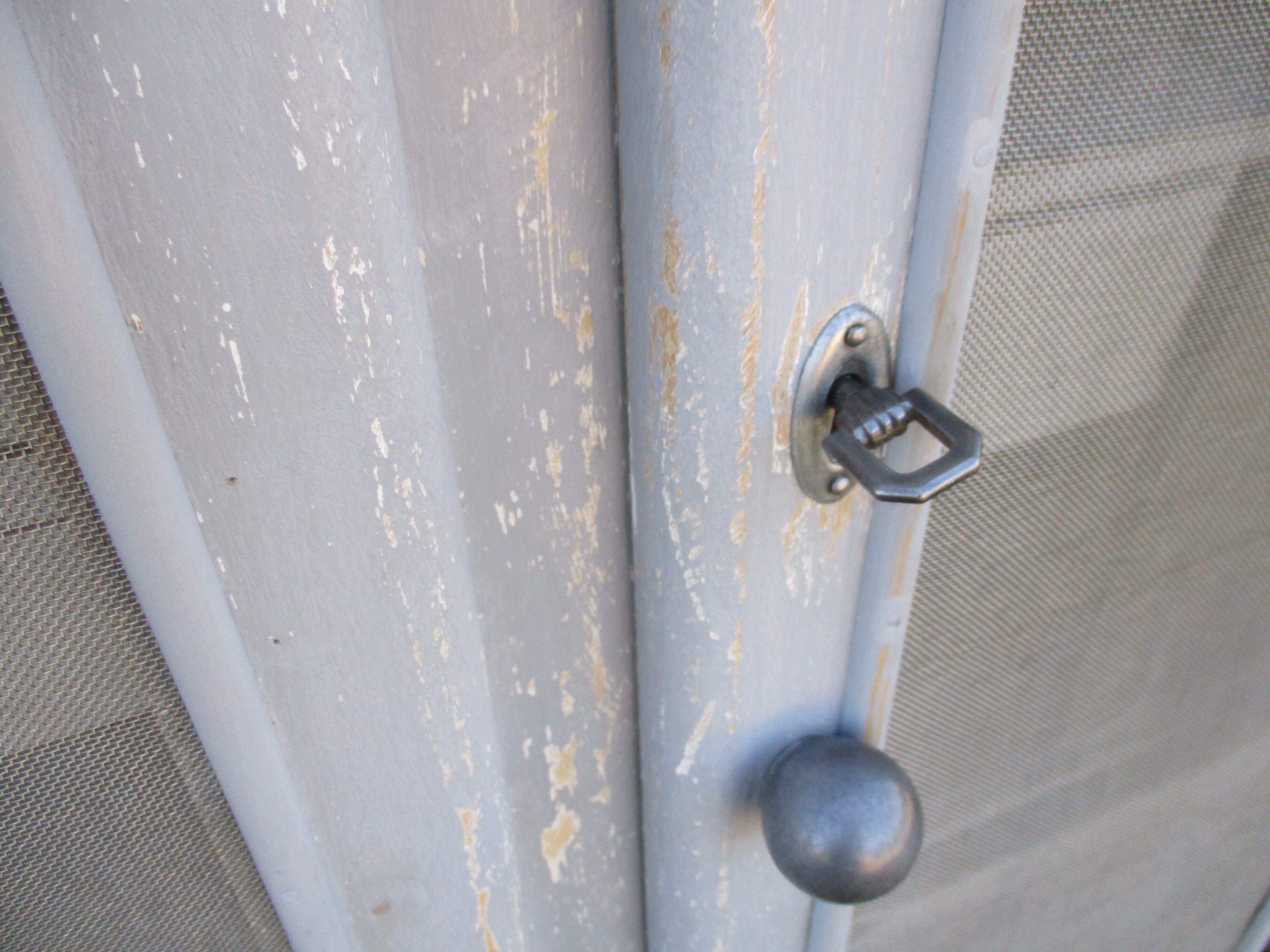 50s kitchen cabinet transformed with a patina makeover