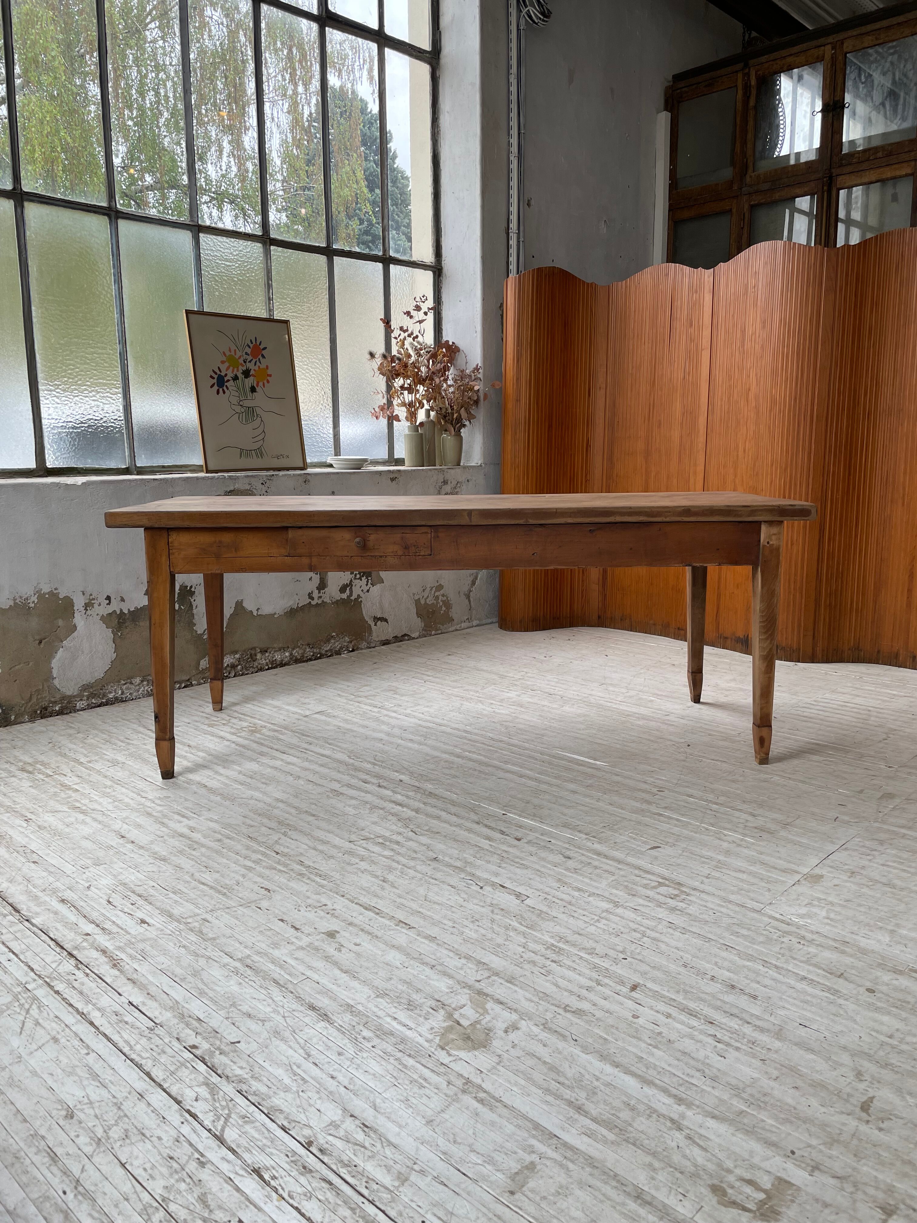 Farmhouse table in oak and walnut 2m