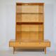 Vitrine en bois de cerisier des années 1960 et 1970, meuble design MCM