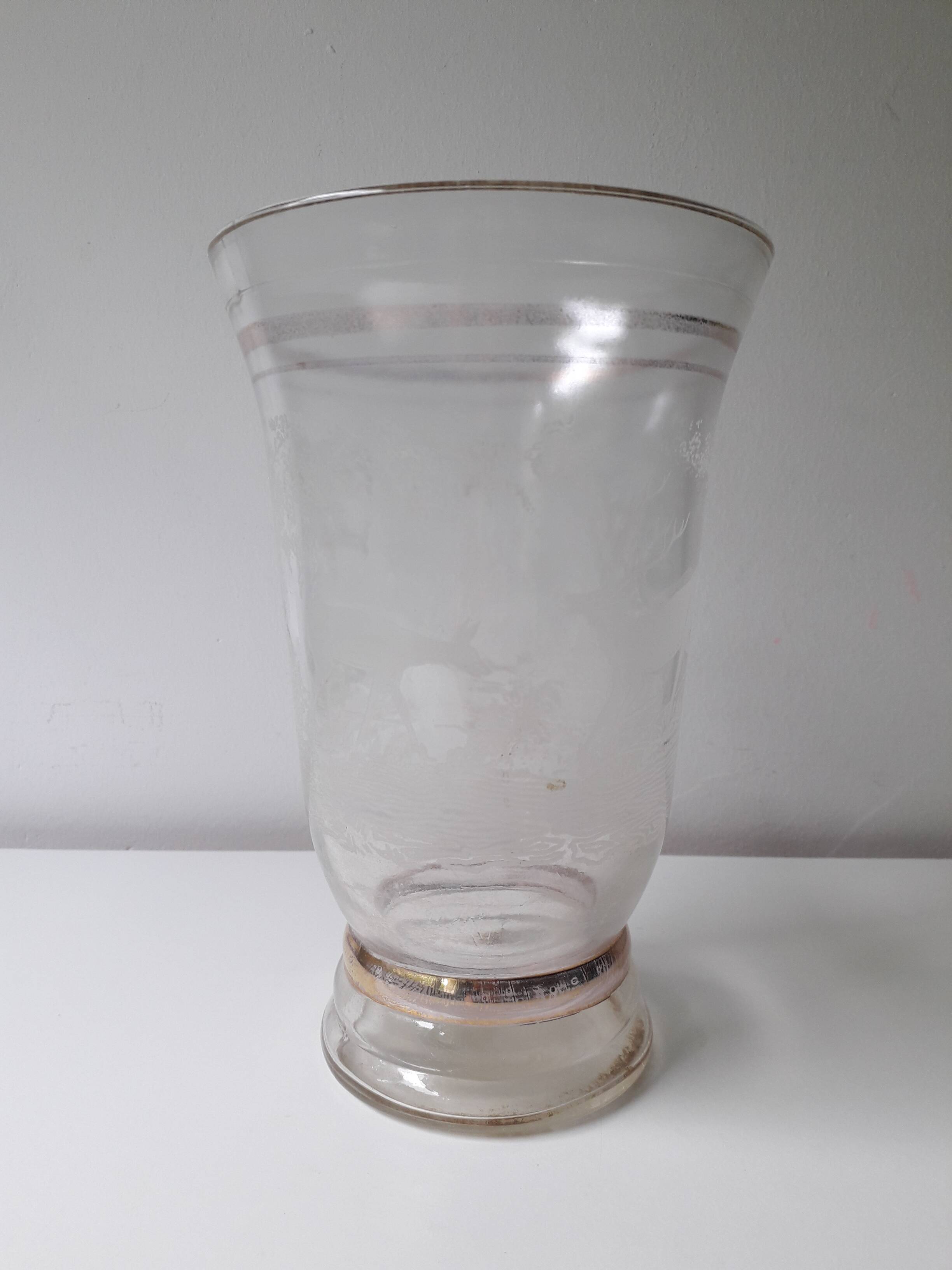 Old vase with hunting decor (17cm) A1