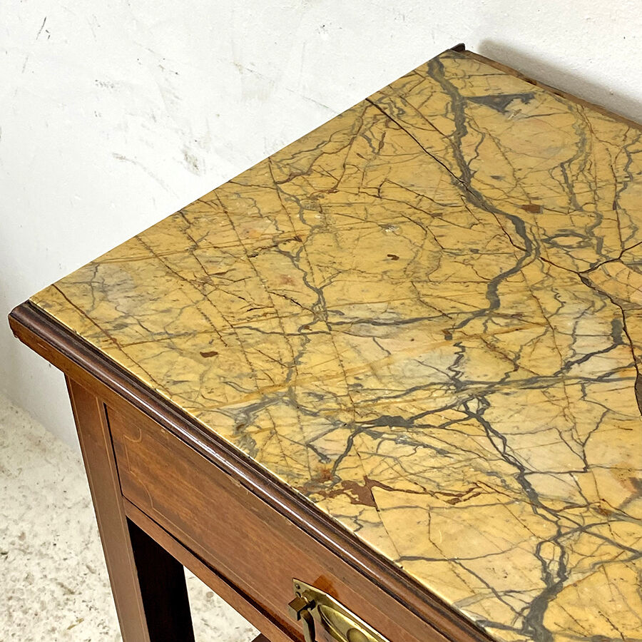 English-style console