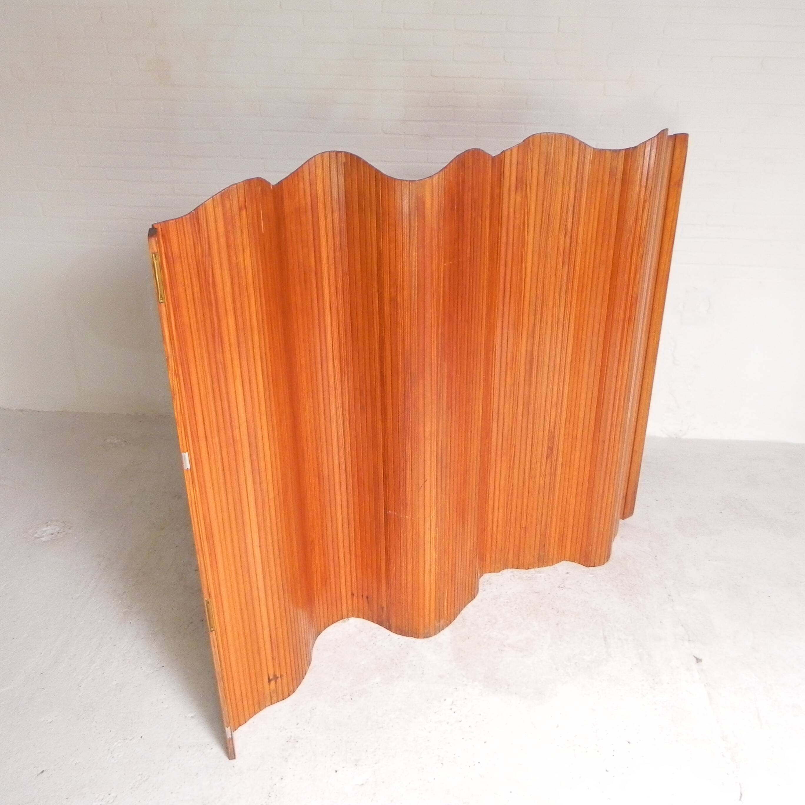 Large partition wall, Manufrance, Saint Etienne, 2.5 m, 1940s