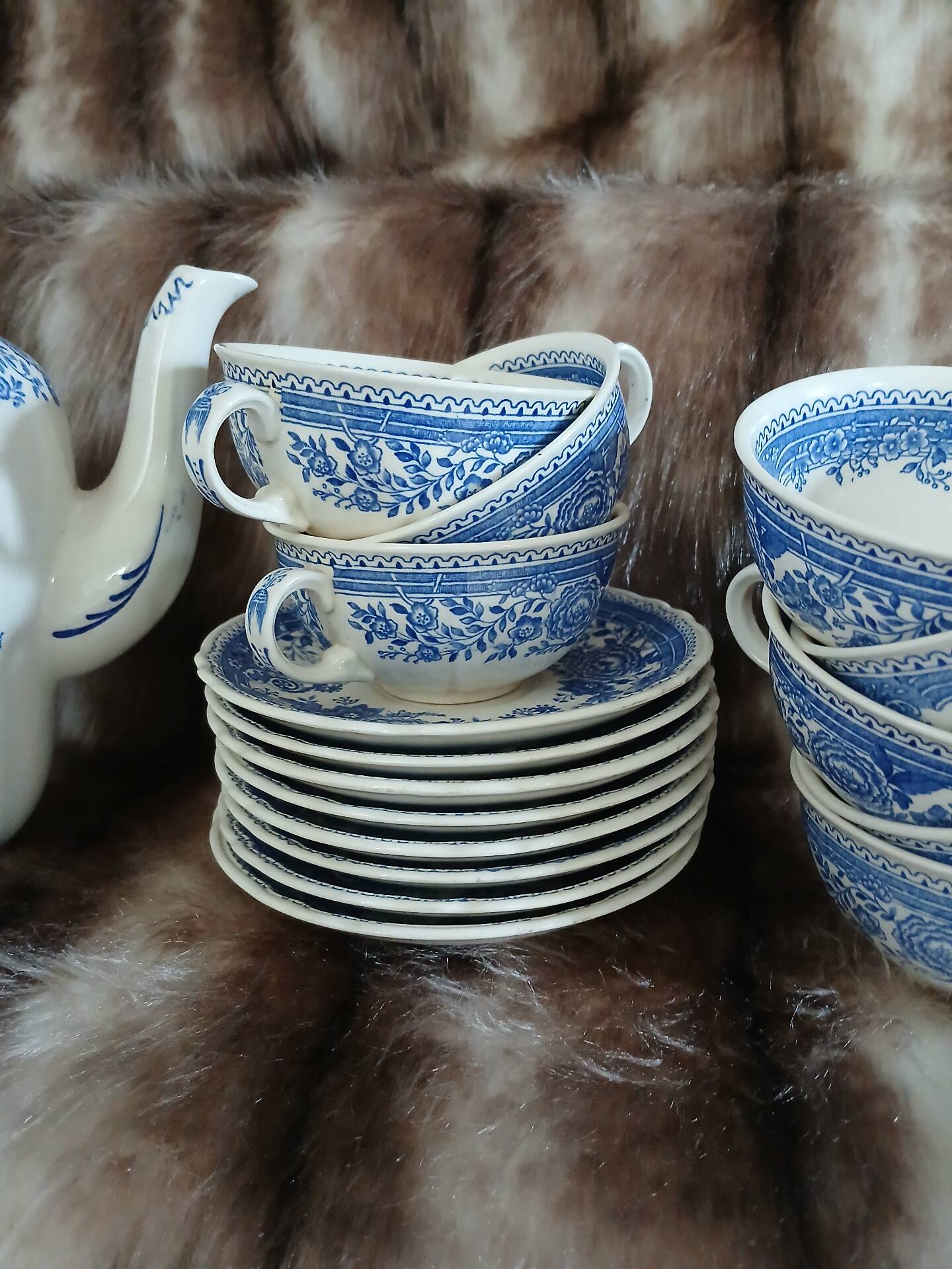 Antique coffee or tea service by Villeroy and Boch