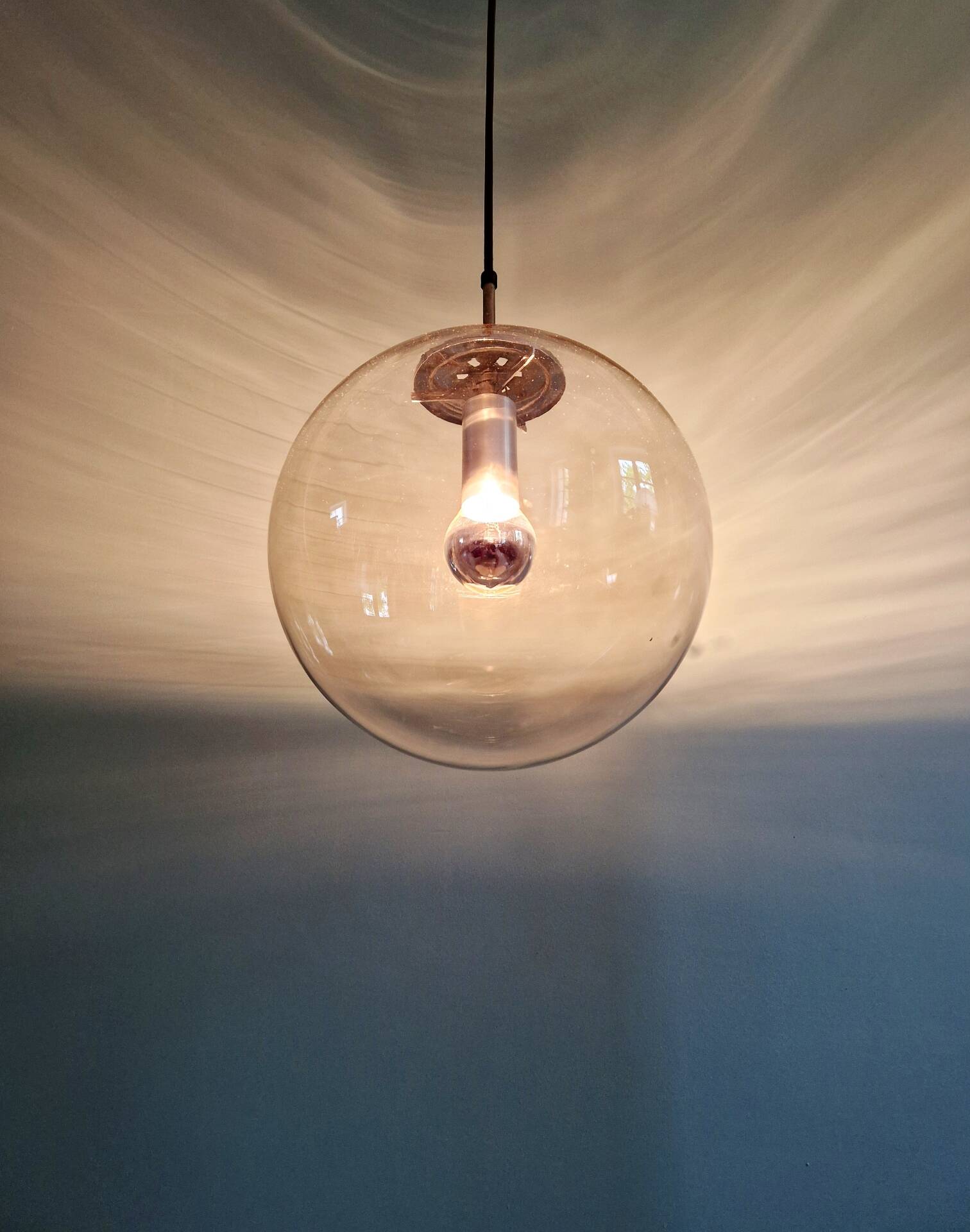 Suspension Space Age in smoked glass