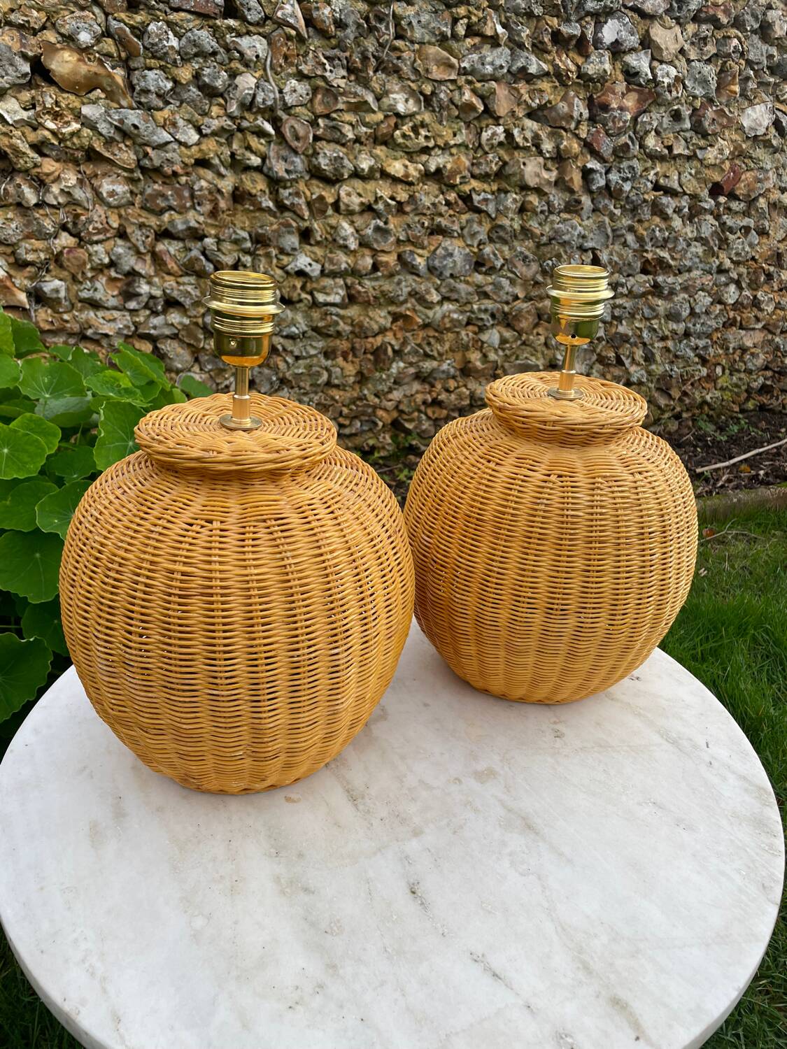Paire de lampe en rotin clair vintage 1970