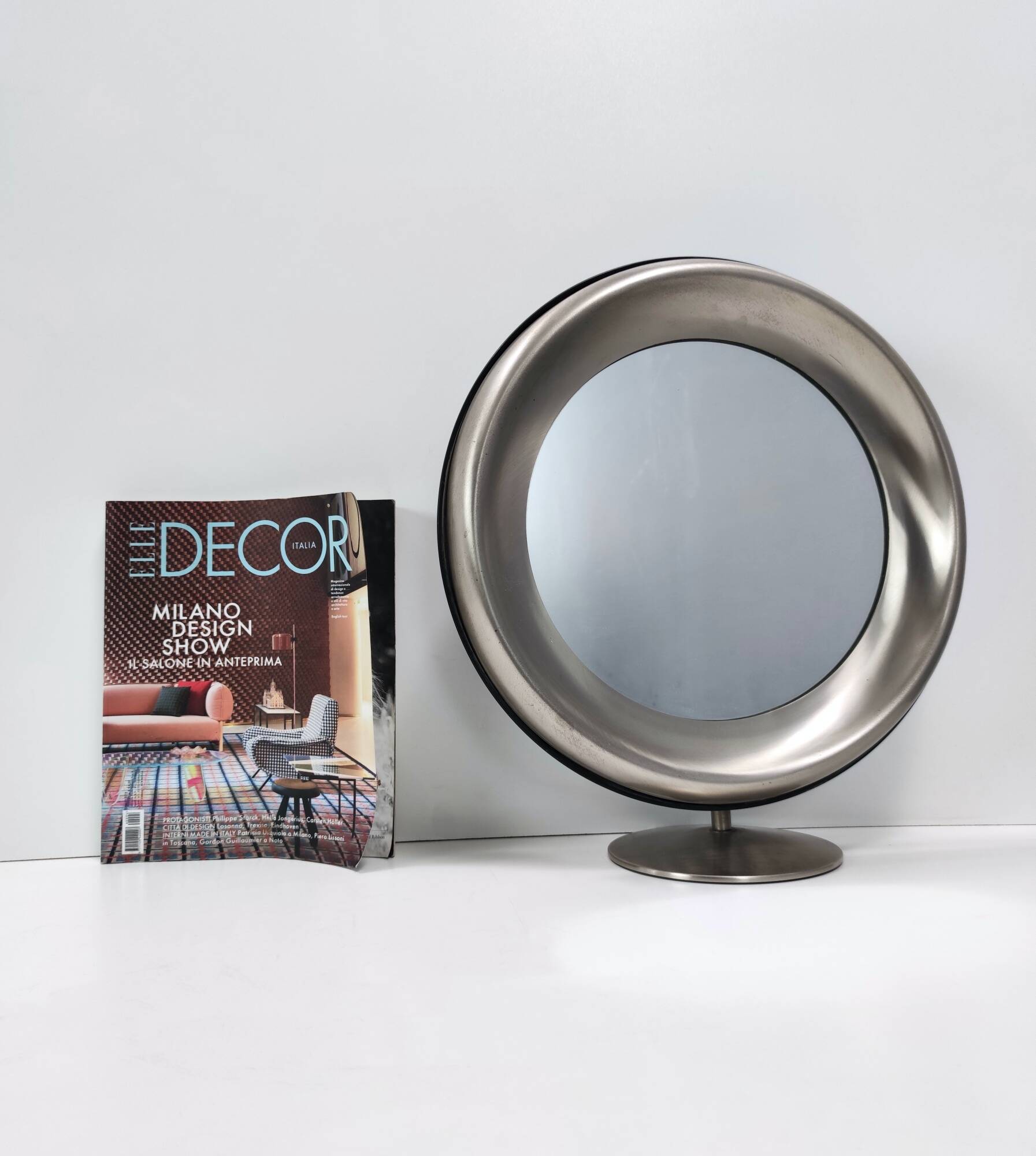 Miroir de courtoisie rond en laiton anodisé, attribution à Sergio Mazza, Italie