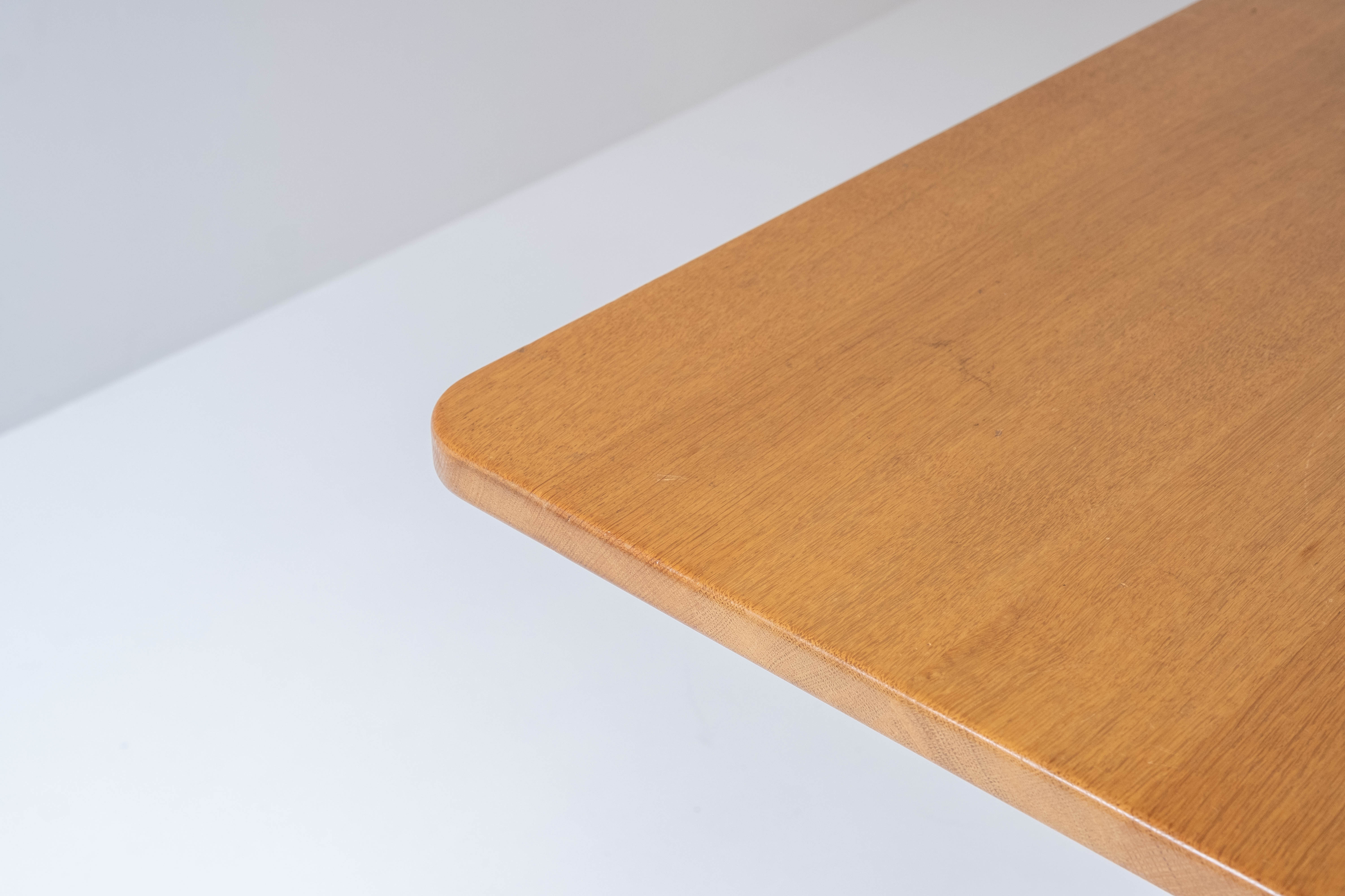 Shaker dining table designed by Børge Mogensen for Carl Madsen & Son, Denmark 1960s.