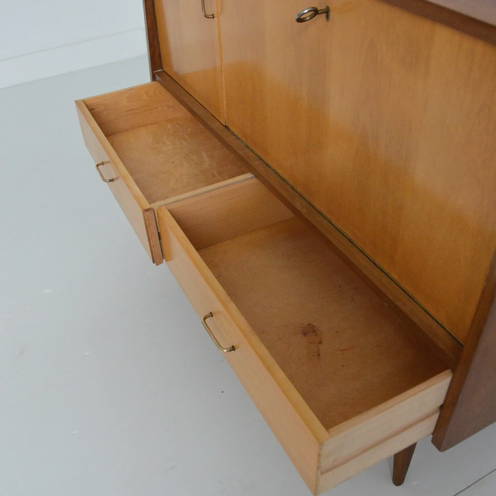 Enfilade / Vintage 1950s bar cabinet with compass legs
