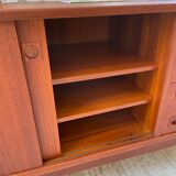 Teak row Johannes Andersen Samcom