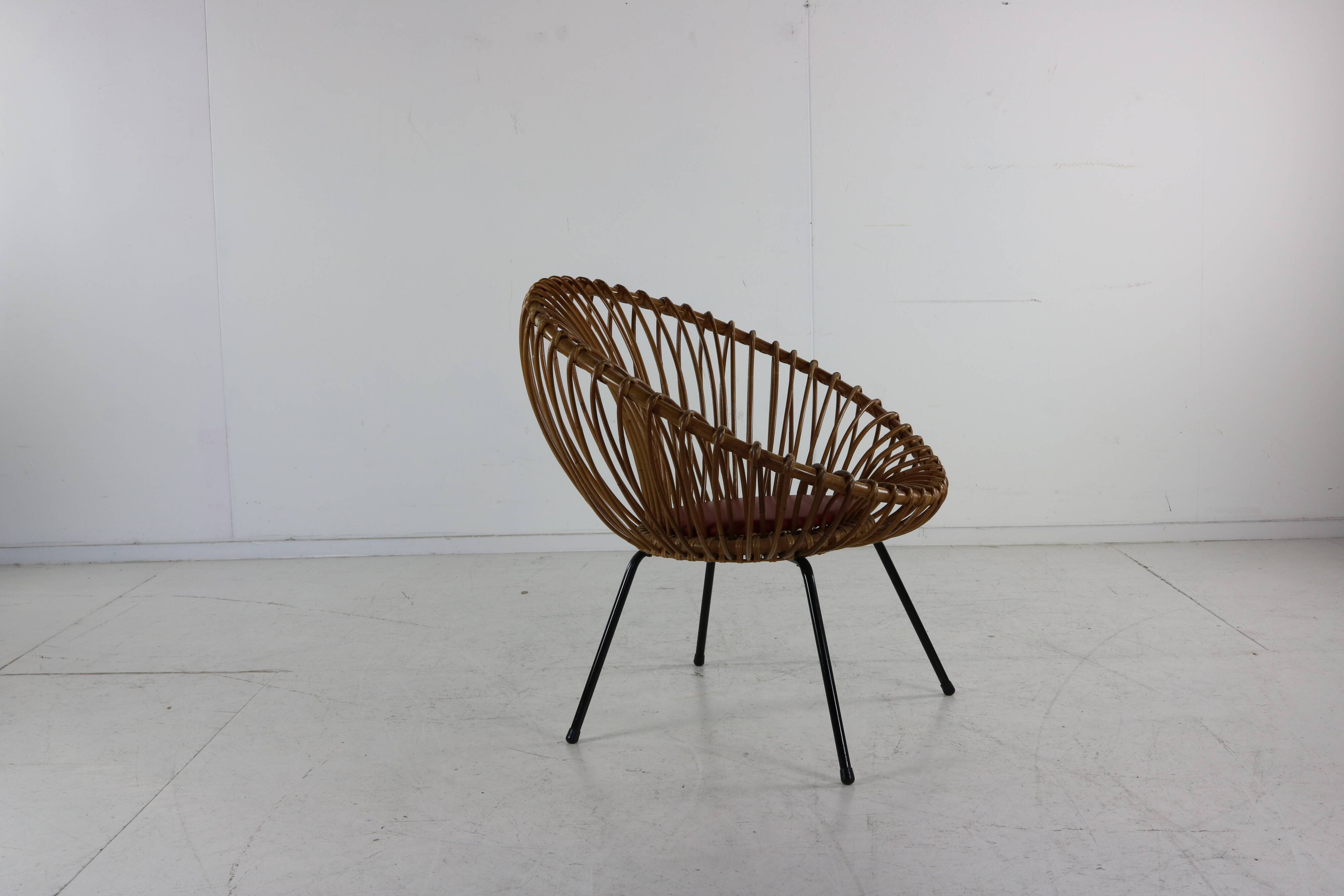 Typical dutch design rattan easy chair for Rohé Noordwolde Holland