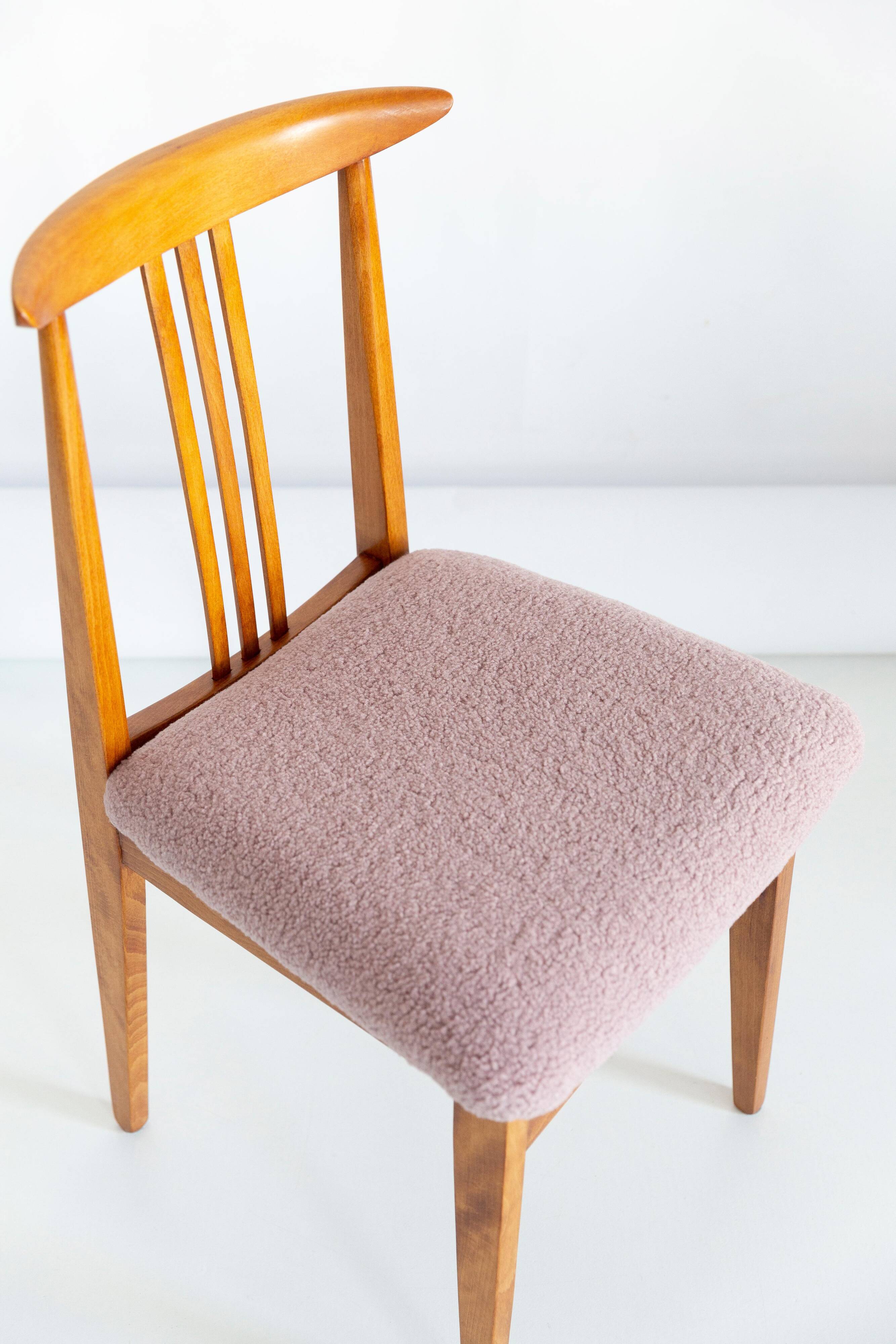 Boucle chair in pink, mid-century modernist, designed by M. Zielinski, Europe, 1960s.