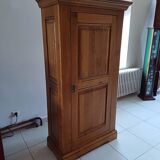 Solid oak bonnet maker