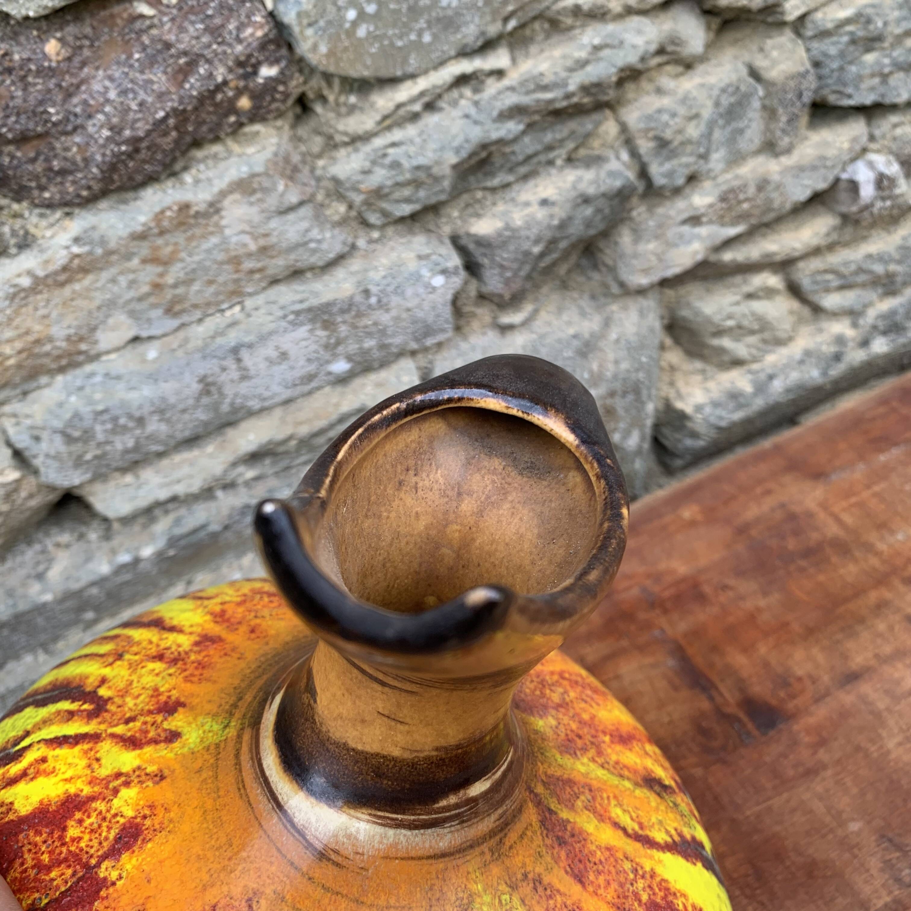 Grande cruche en céramique Saint-Clément, des années 70