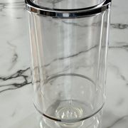 Ice bucket