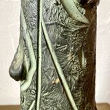 Vase longiligne à décor stylisé brutaliste, dans le goût de Ballesti