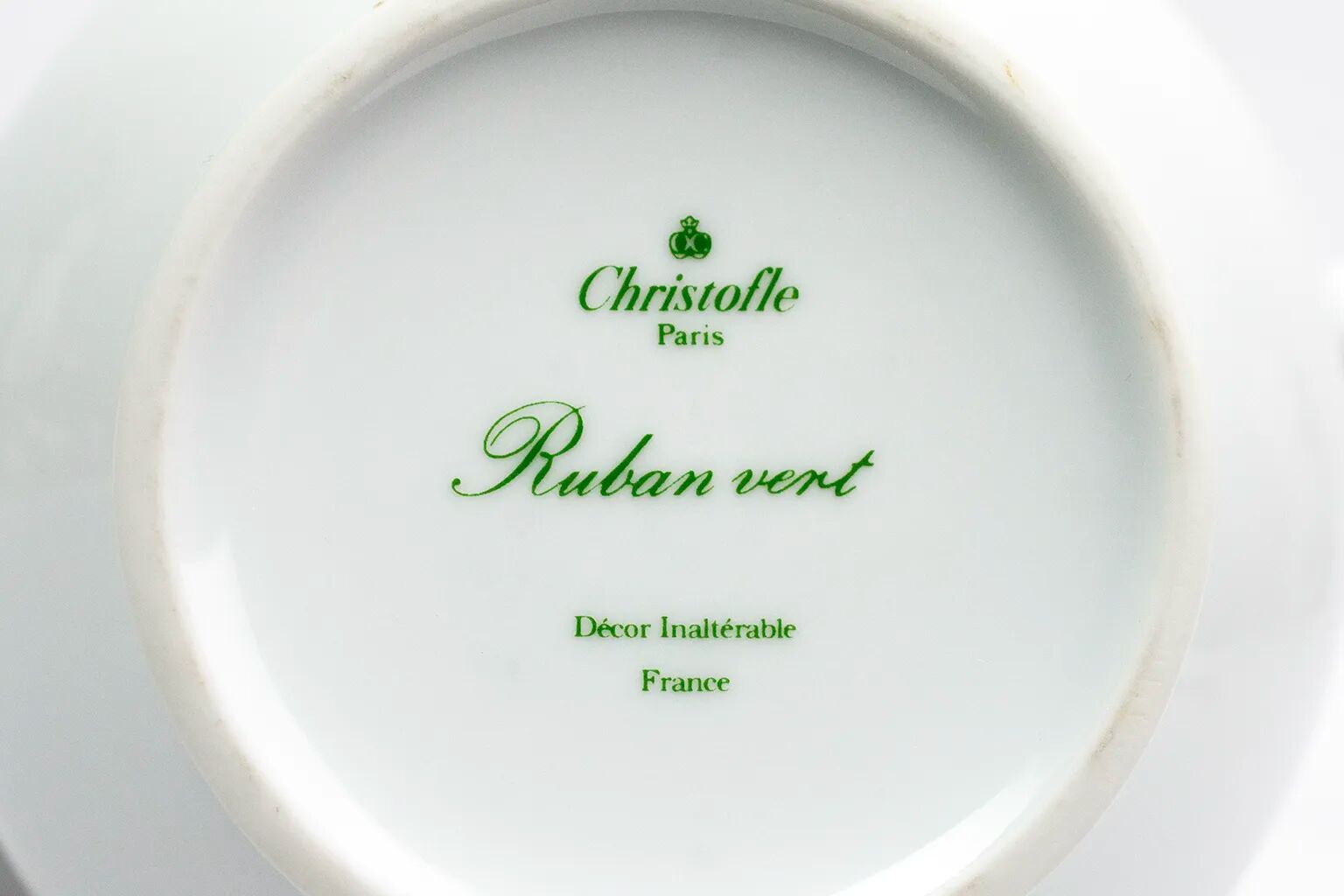 Christofle Paris – Teapot in porcelain, Green Ribbon model