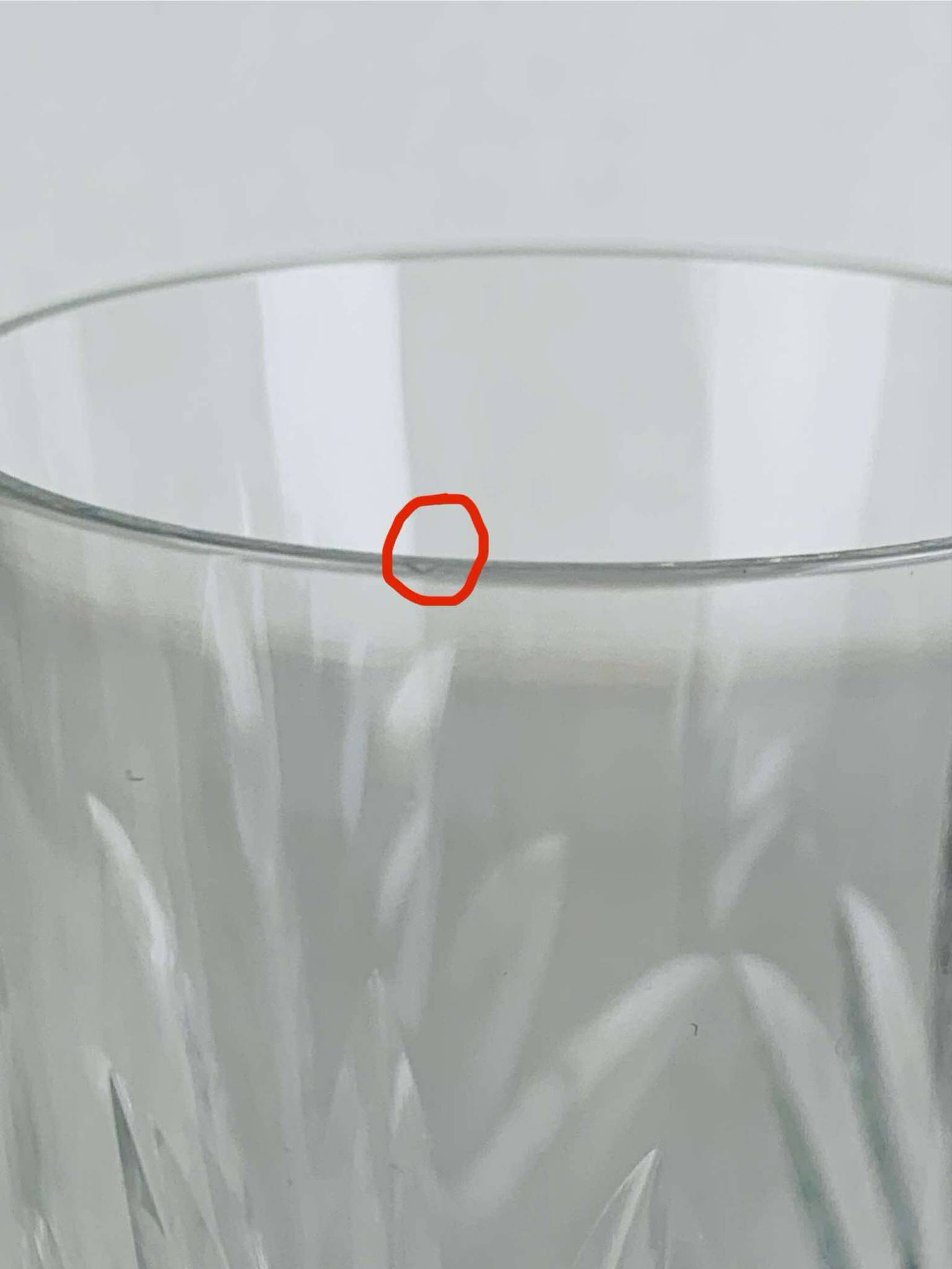 8 Chantilly model champagne flutes by Saint Louis, crystal