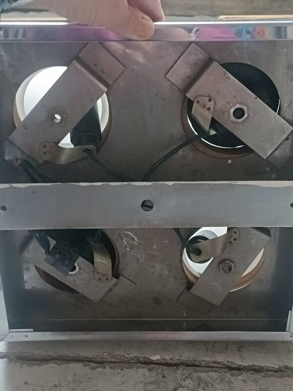 Applique chrome et bois géométrique