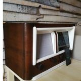 STIR radio station (1940 - 194 X) Wifi and bluetooth with google audio Chromecast