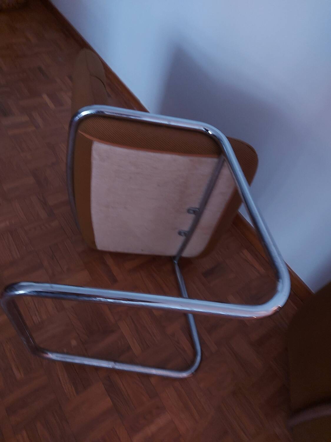 2  fauteuils par Yves Christin pour Airborne