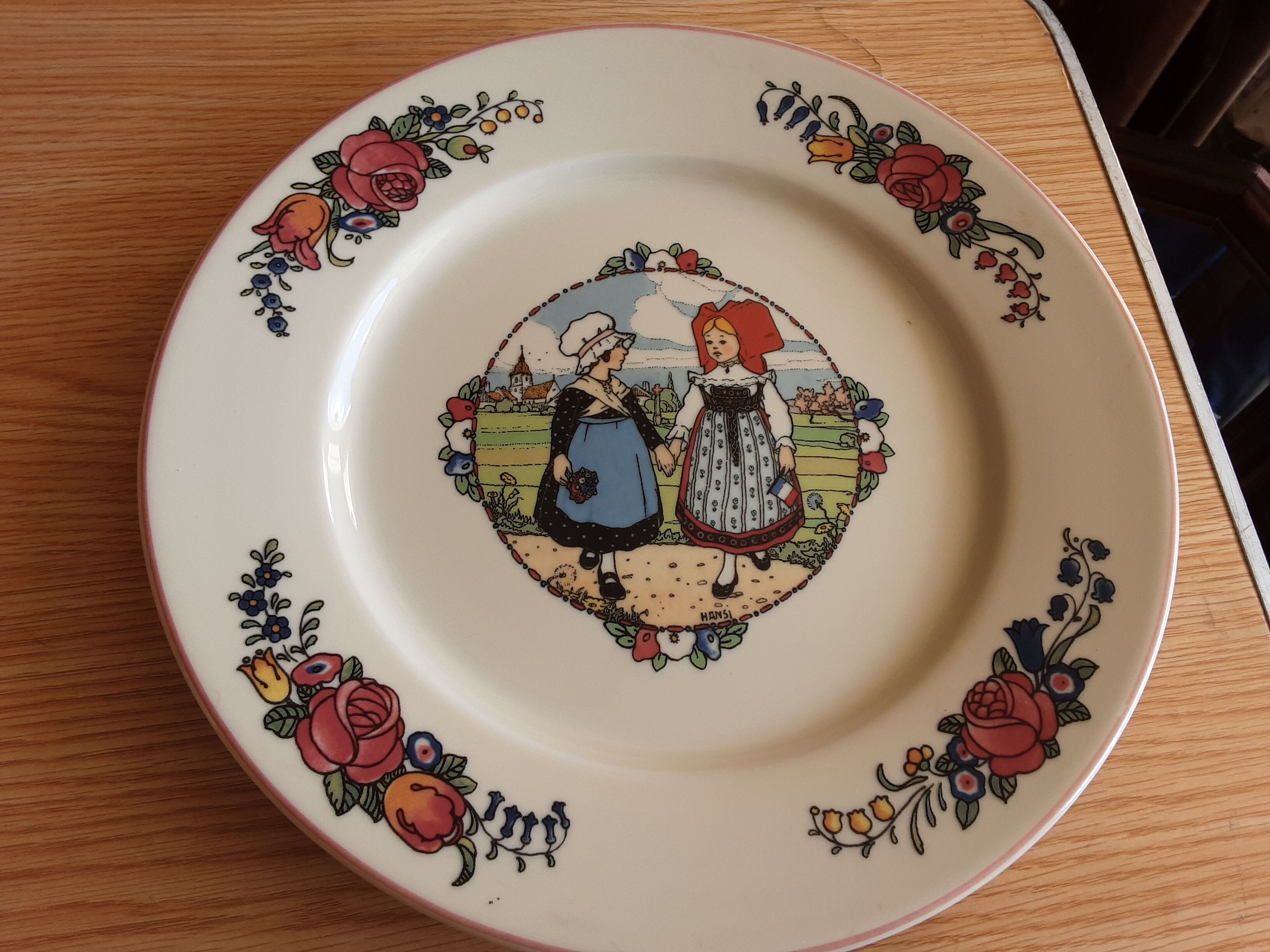 Porcelain dish Apilco drawing Hansi