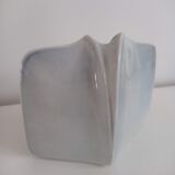 Virebent ceramic vase