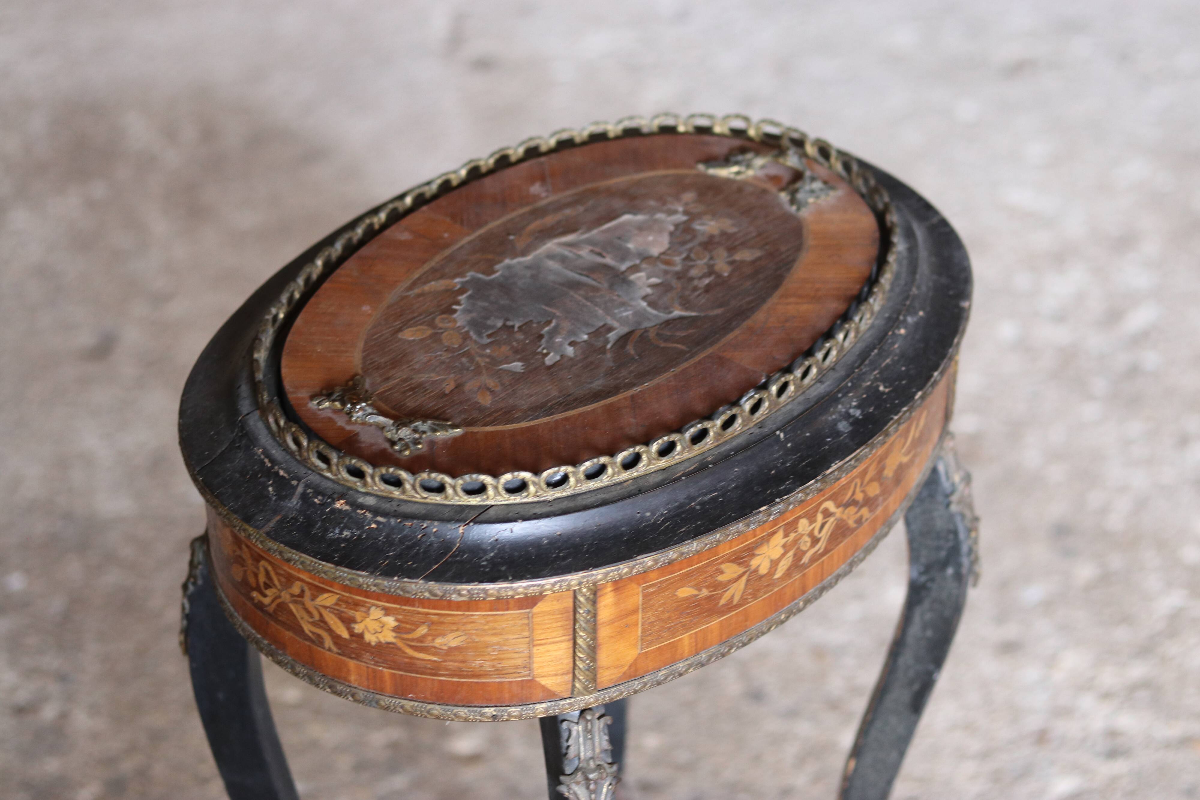 Napoleon III planter