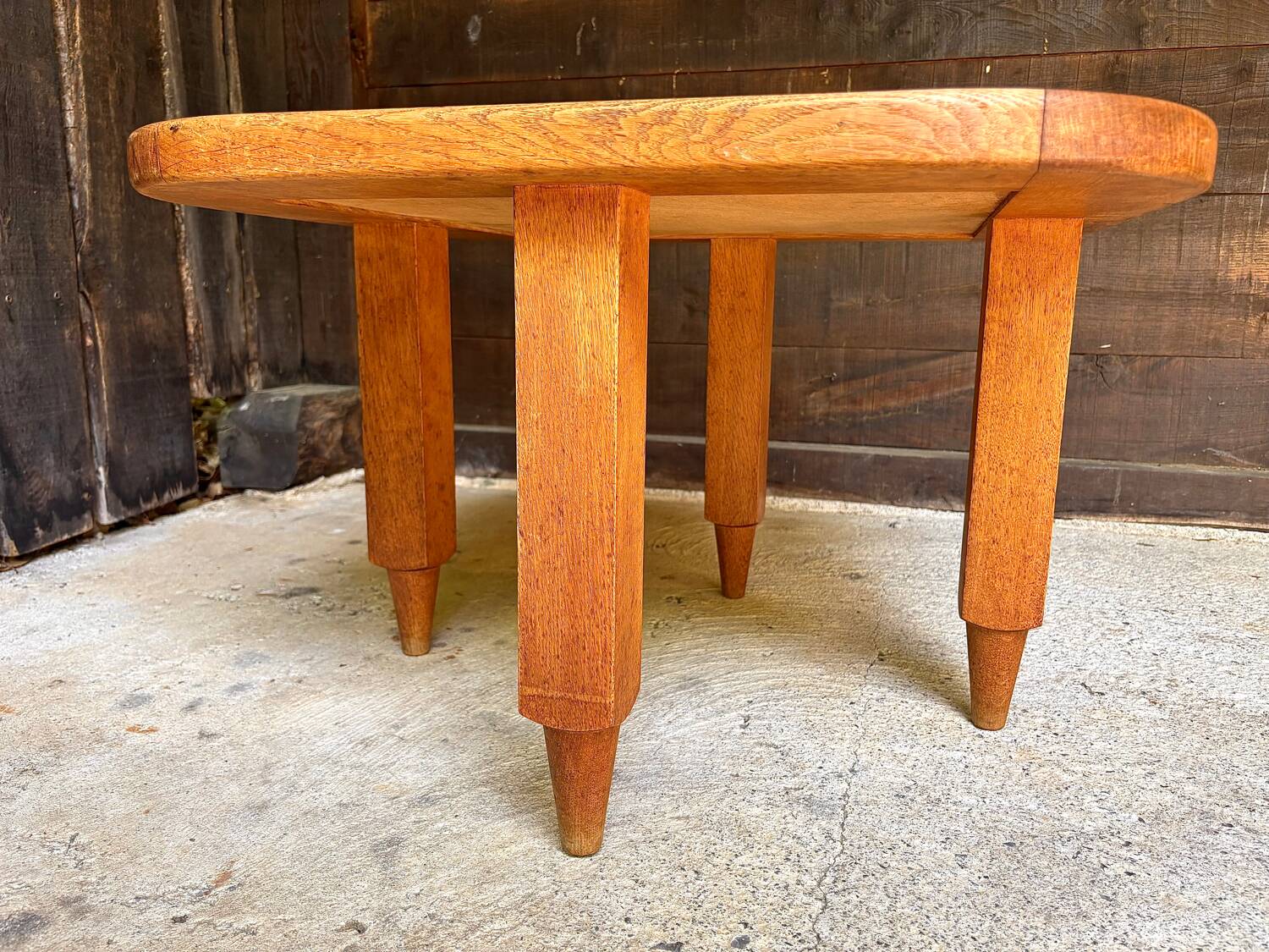 Table basse en chêne par Guillerme & Chambron